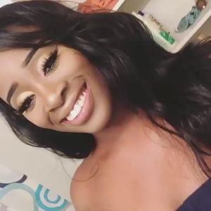 Meet your Posher, Allison